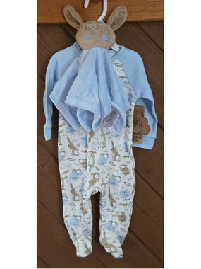 Baby Essentials Baby boy sleeper and Lovie size 6 months